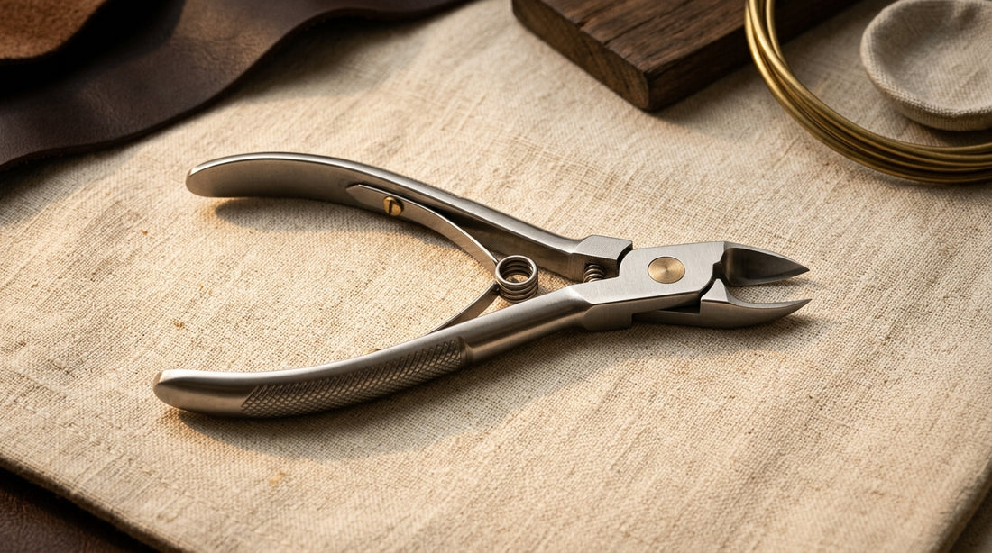 Toe-Nail Nippers & Clippers: A UK Podiatry & Chiropody Guide