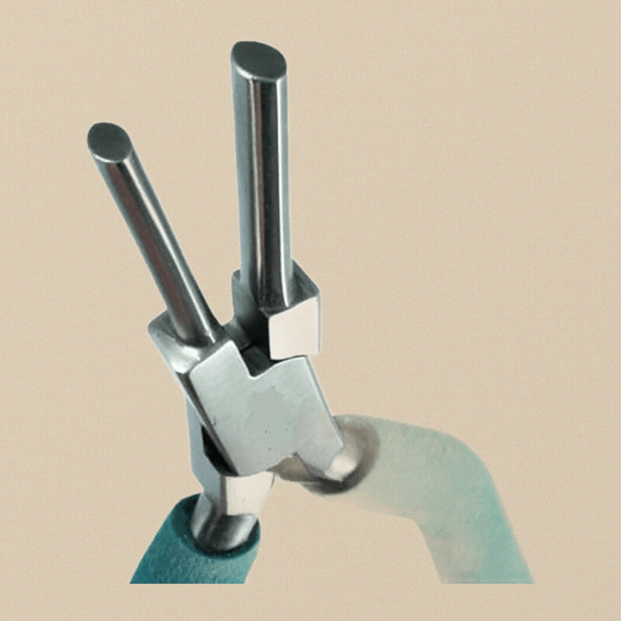 Medium Size Oval Mandrel Pliers for Jewellery Making, Wire Looping and Bail Making, 7.5 x 5 mm & 6 x 4 mm | Jewellery Making Tools | Toolsmith Ltd UK