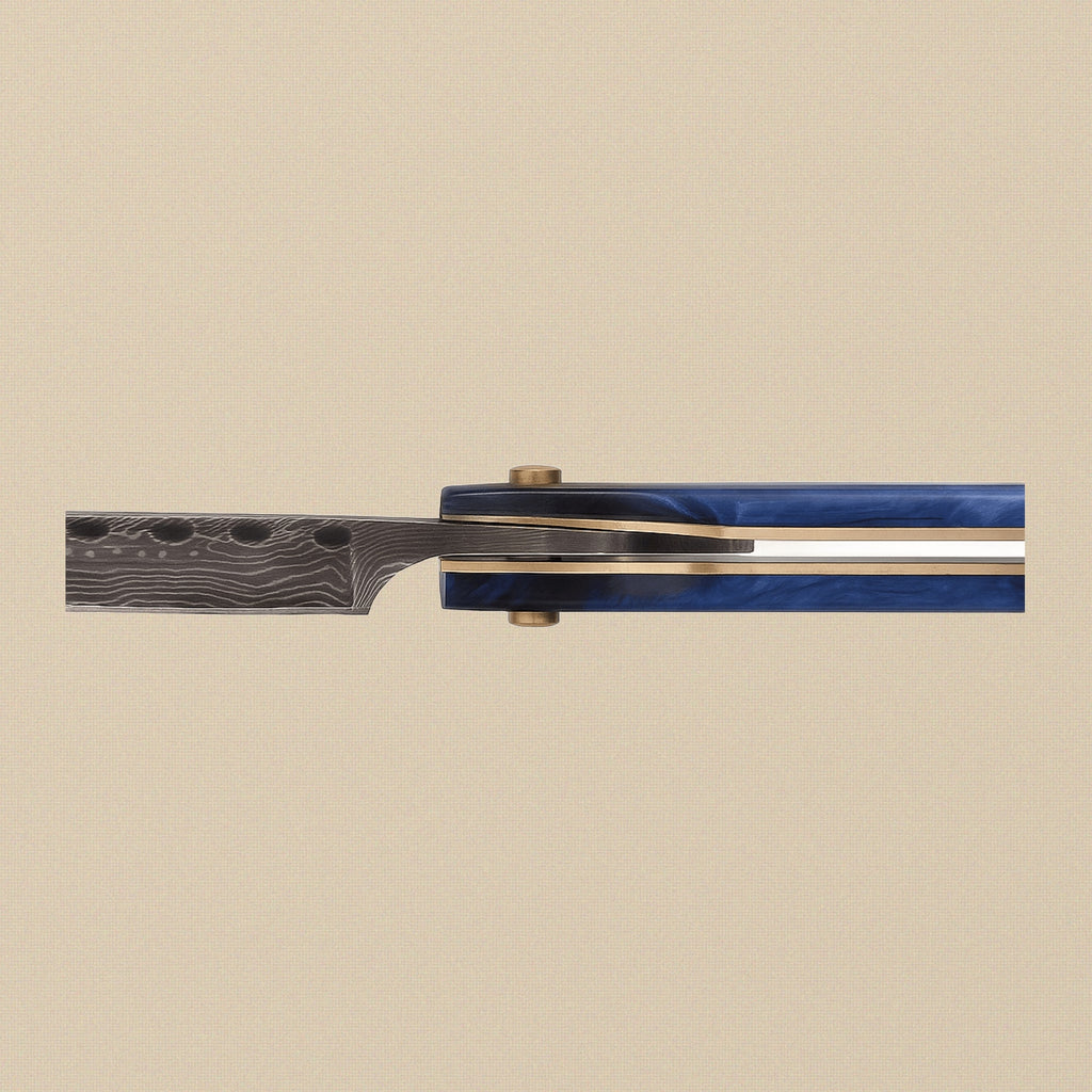 Straight Razor with 75 mm Damascus Steel Blade, Blue-Handled | Straight Razor | Toolsmith Ltd UK