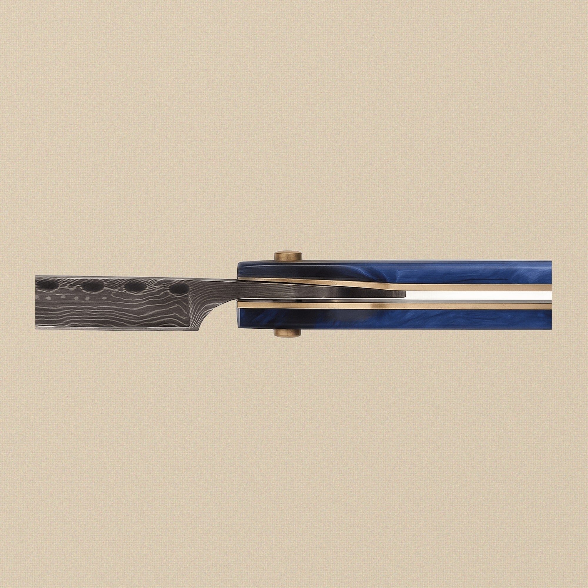 Straight Razor with 75 mm Damascus Steel Blade, Blue-Handled | Straight Razor | Toolsmith Ltd UK