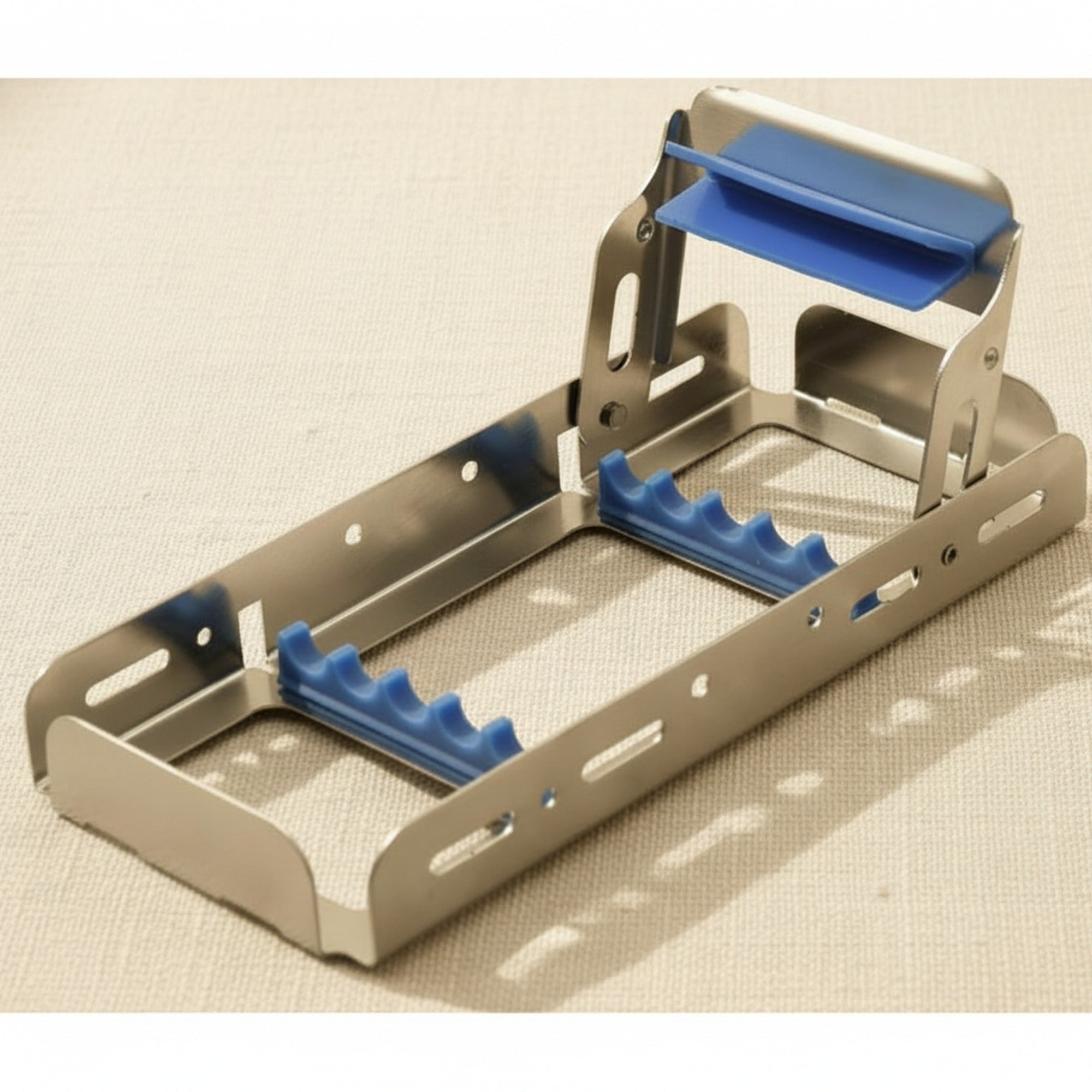 Locking Instrument Sterilisation Cassette for 5 Tools, 19 cm