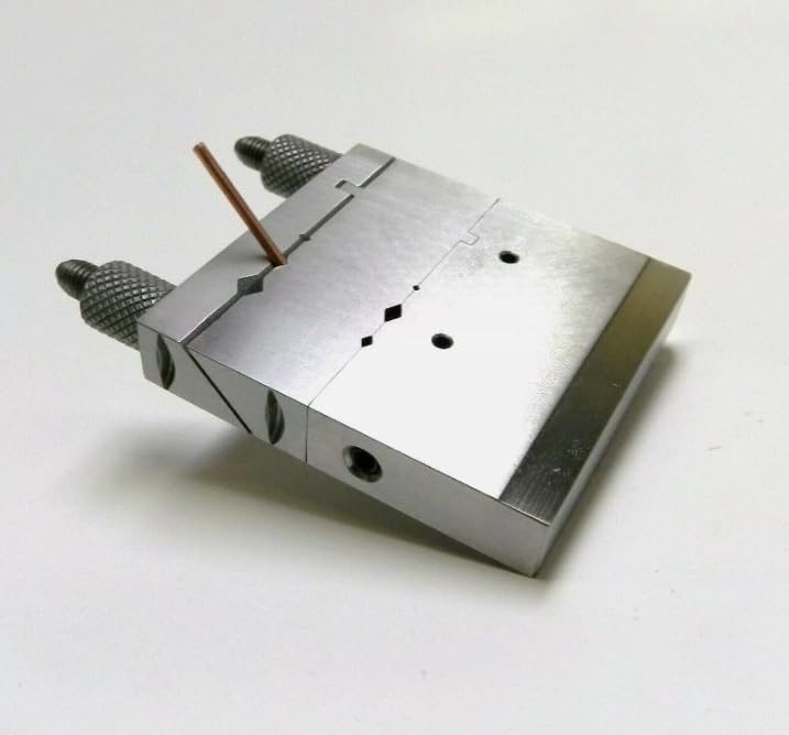 Professional Jewelers Miter Jig Filing Block with Chenier Joint Cutting Tool, Precision Metal Vise | Jewellery Making Tools | Toolsmith Ltd UK