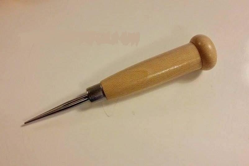 Deluxe Scriber Tool, Steel Scribe with Wooden Handle, Sharp Point, 120mm, for Jewellery and Craft Work | Jewellery Making Tools | Toolsmith Ltd UK