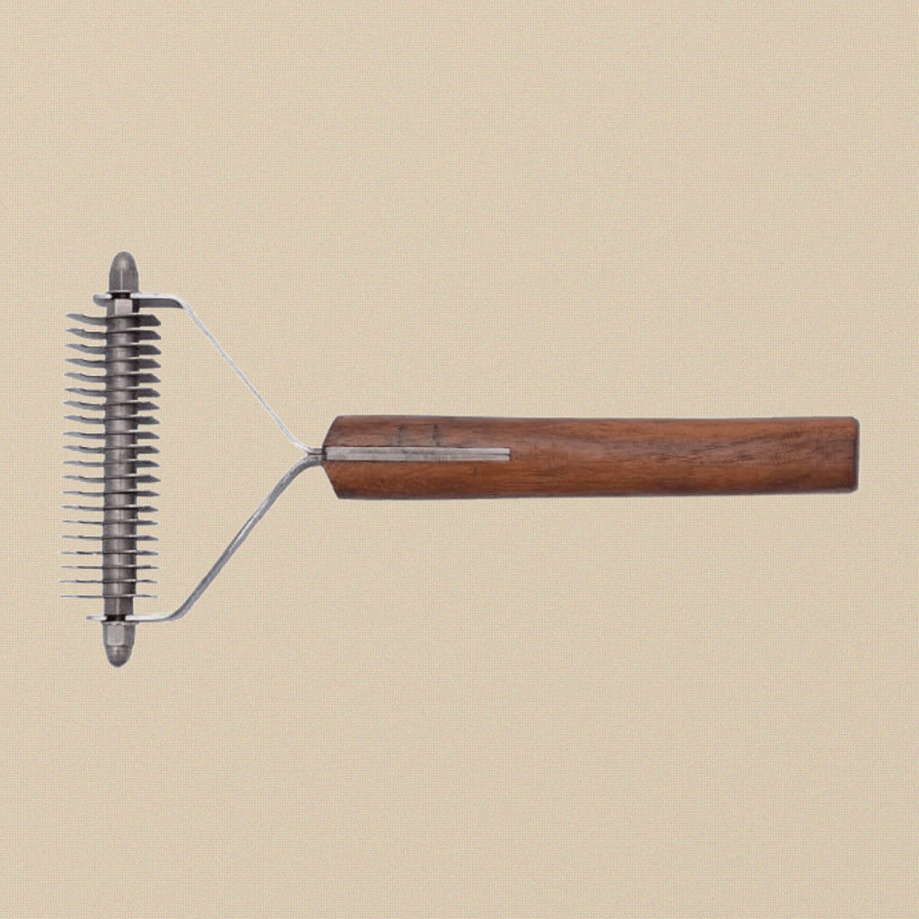 20 Blade Pet Grooming Dematting Tool, Dogs and Cats Hair Stripper/ Brush with Wooden Handle, Metal Spring Design for Pets Fur Removal Comb | Pet Grooming Tools | Toolsmith Ltd UK