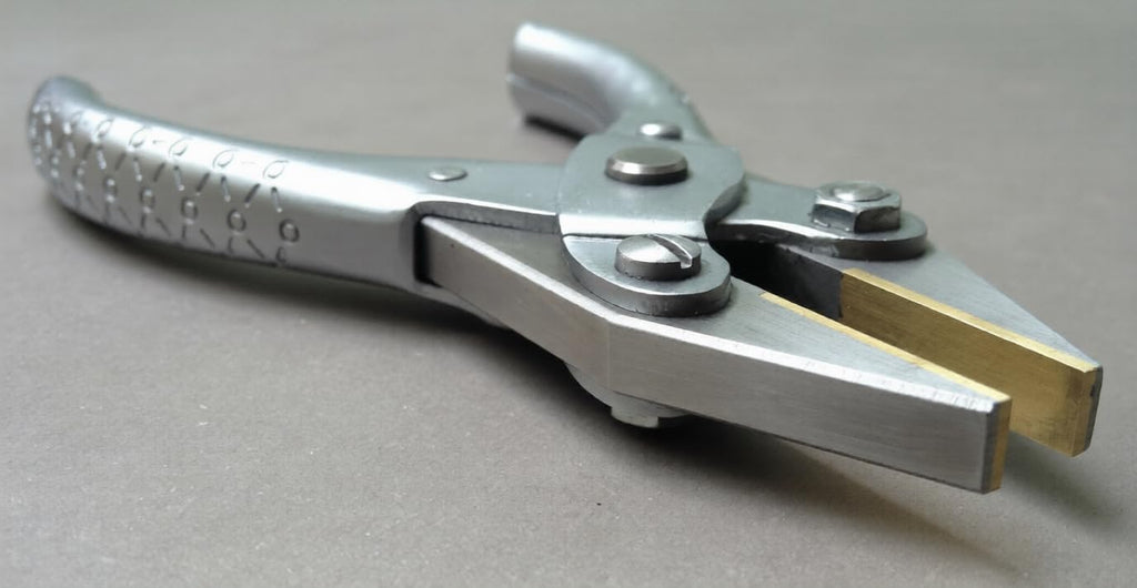 125 mm Parallel Action Flat Nose Pliers with Smooth Brass Jaws, for Jewellery Crafts Making | Jewellery Making Tools | Toolsmith Ltd UK
