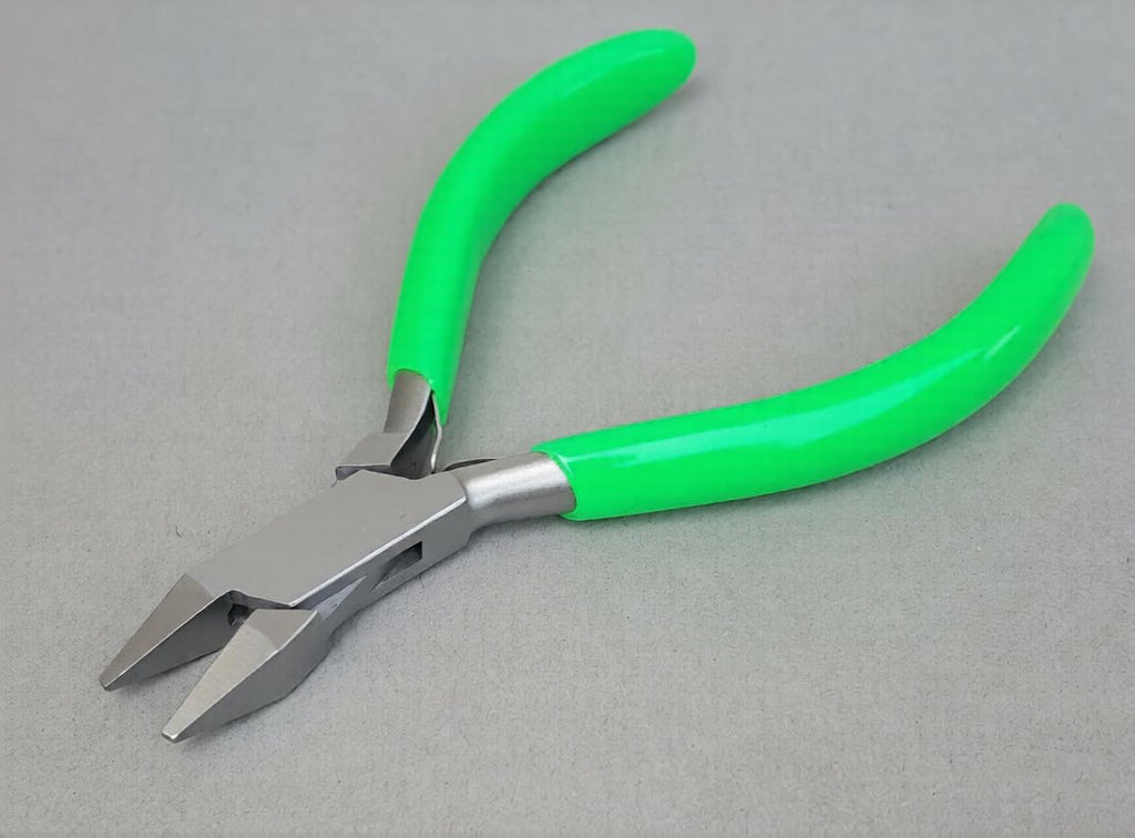 Narrow Flat Nose Pliers with PVC Handles, Tapered Jaw Jewellery Making Tool, 125mm Beading and Crafts Pliers | Jewellery Making Tools | Toolsmith Ltd UK