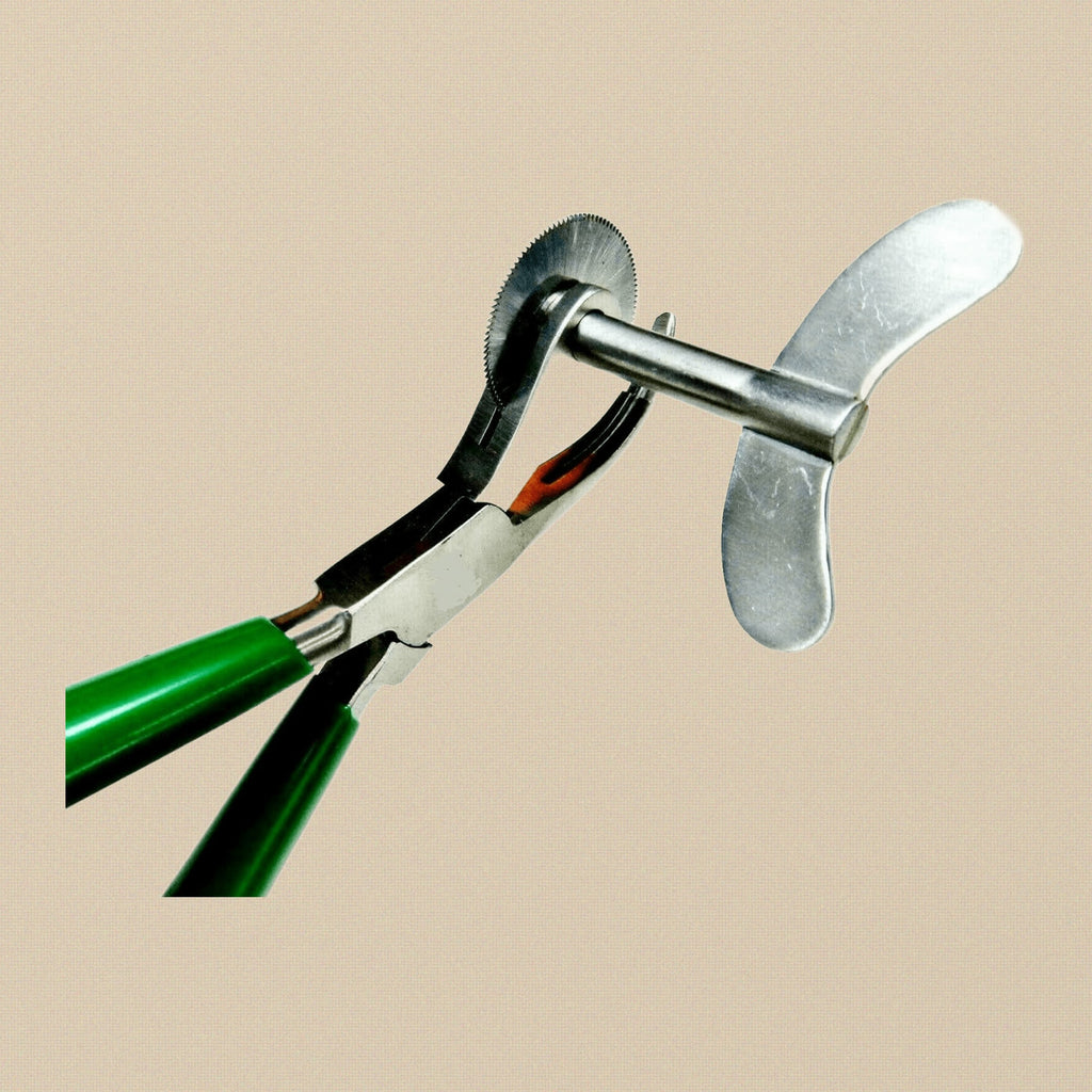 Professional Ring Cutter Tool, Heavy Duty PVC Handle, Emergency Medical First Aid Cutting Equipment, Stainless Steel, 6-1/2" | Surgical Instruments | Toolsmith Ltd UK
