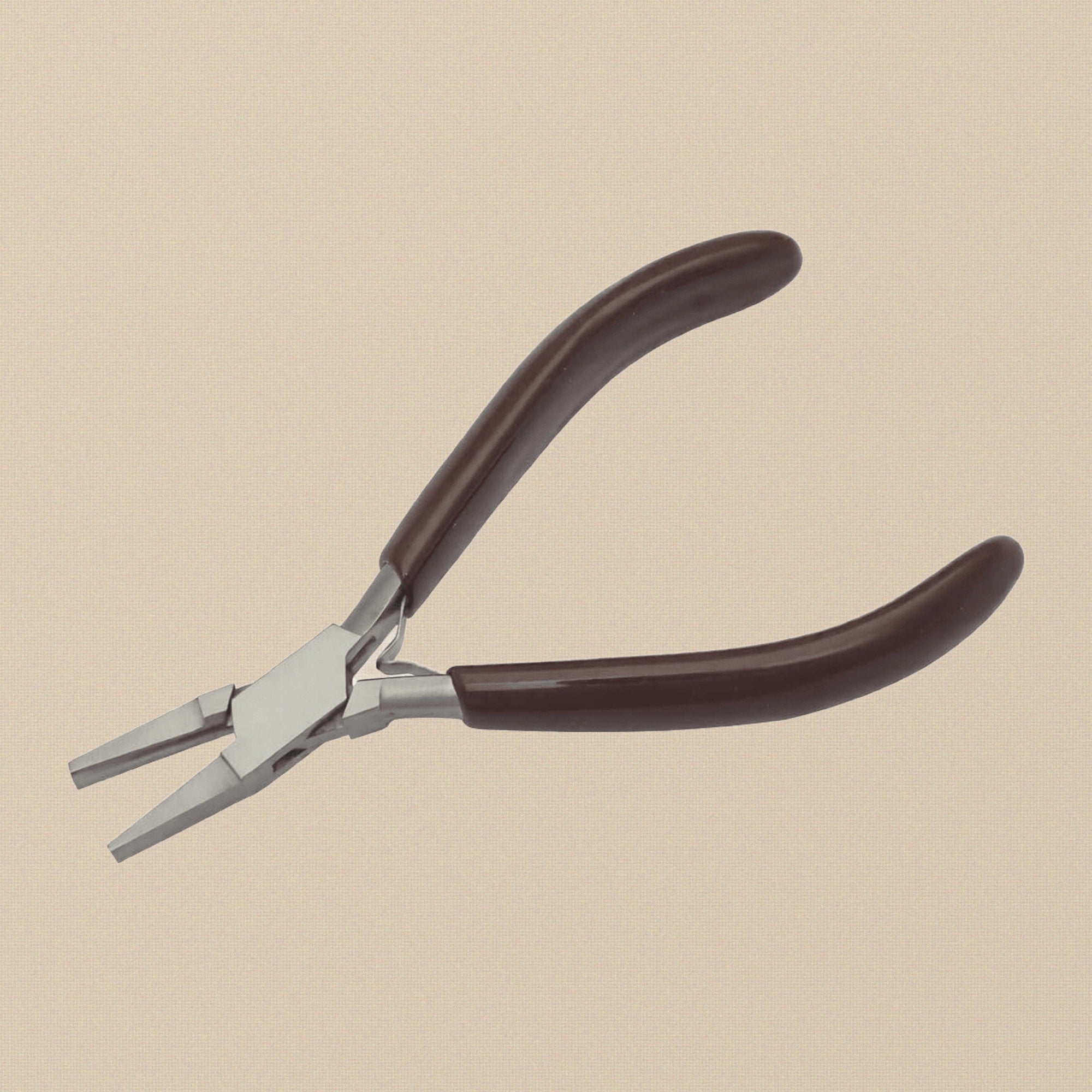 Ergonomic Comfort Half Round Flat Nose Pliers, Stainless Steel, 5.5 Inch, PVC Grips, Jewellery Crafts Hobby | Jewellery Making Tools | Toolsmith Ltd UK