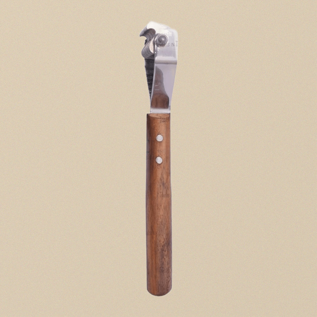 20 Blade Pet Grooming Dematting Tool, Dogs and Cats Hair Stripper/ Brush with Wooden Handle, Metal Spring Design for Pets Fur Removal Comb | Pet Grooming Tools | Toolsmith Ltd UK