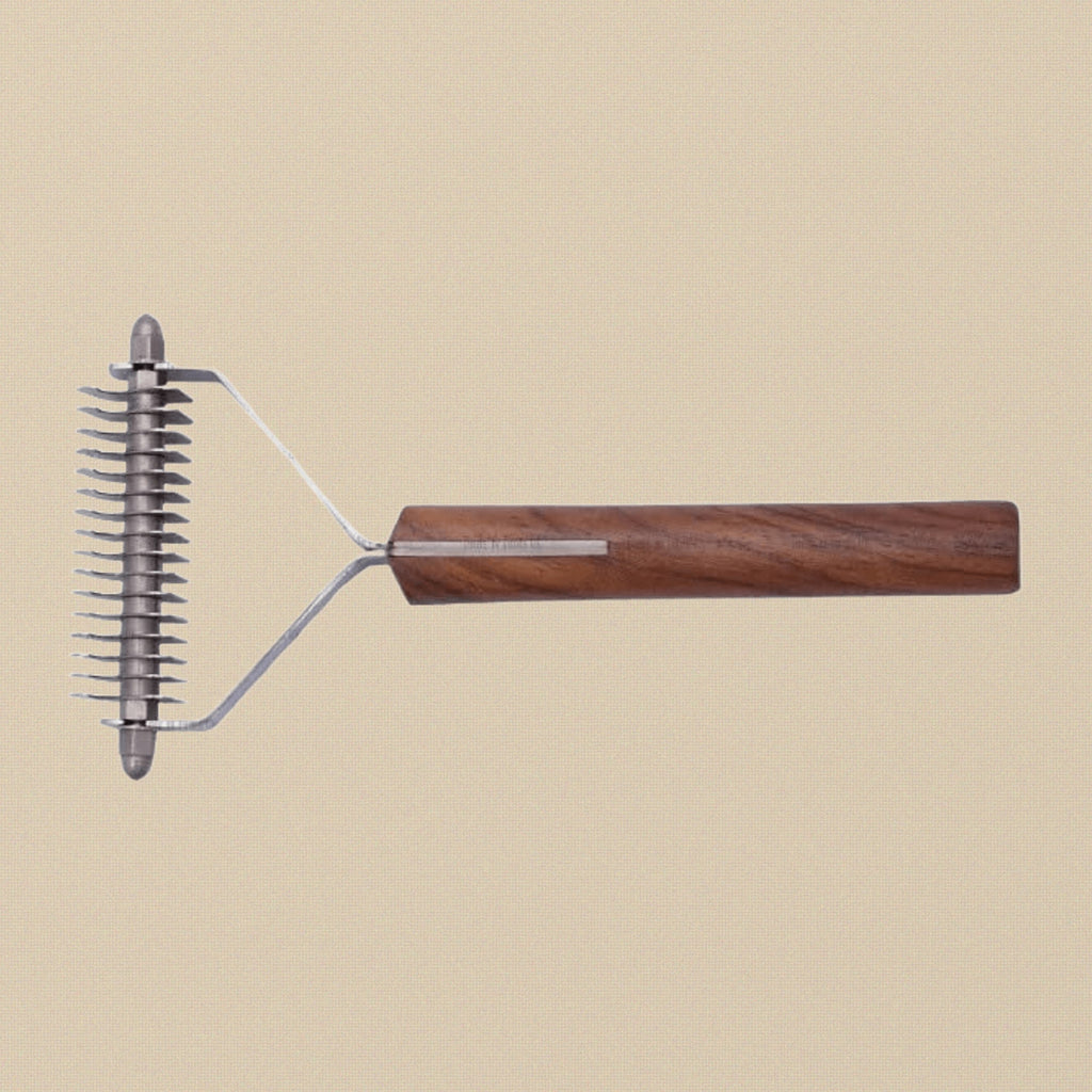 16 Blade Pet Grooming Undercoat Rake, Stripper Tool With Wooden Handle for Dogs and Cats, Metal Deshedding Brush/ Comb | Pet Grooming Tools | Toolsmith Ltd UK