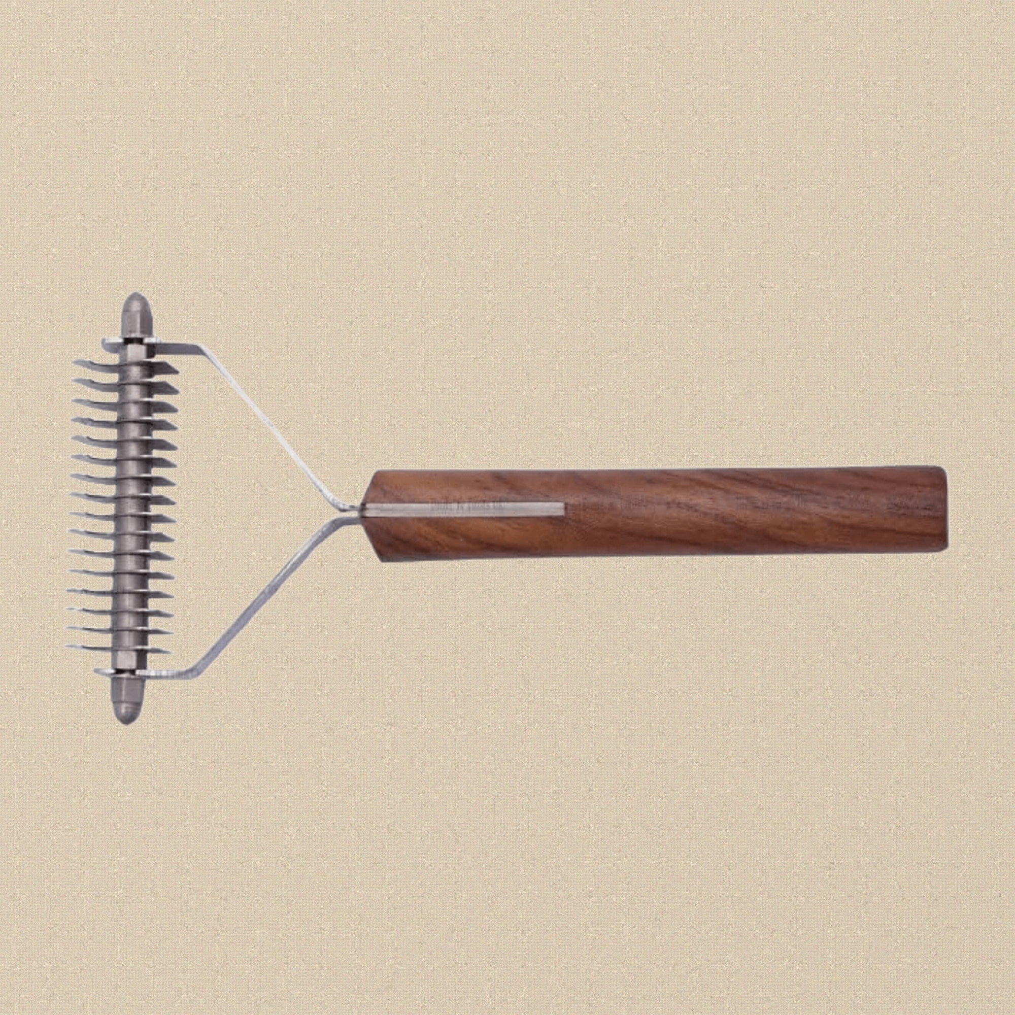 16 Blade Pet Grooming Undercoat Rake, Stripper Tool With Wooden Handle for Dogs and Cats, Metal Deshedding Brush/ Comb | Pet Grooming Tools | Toolsmith Ltd UK