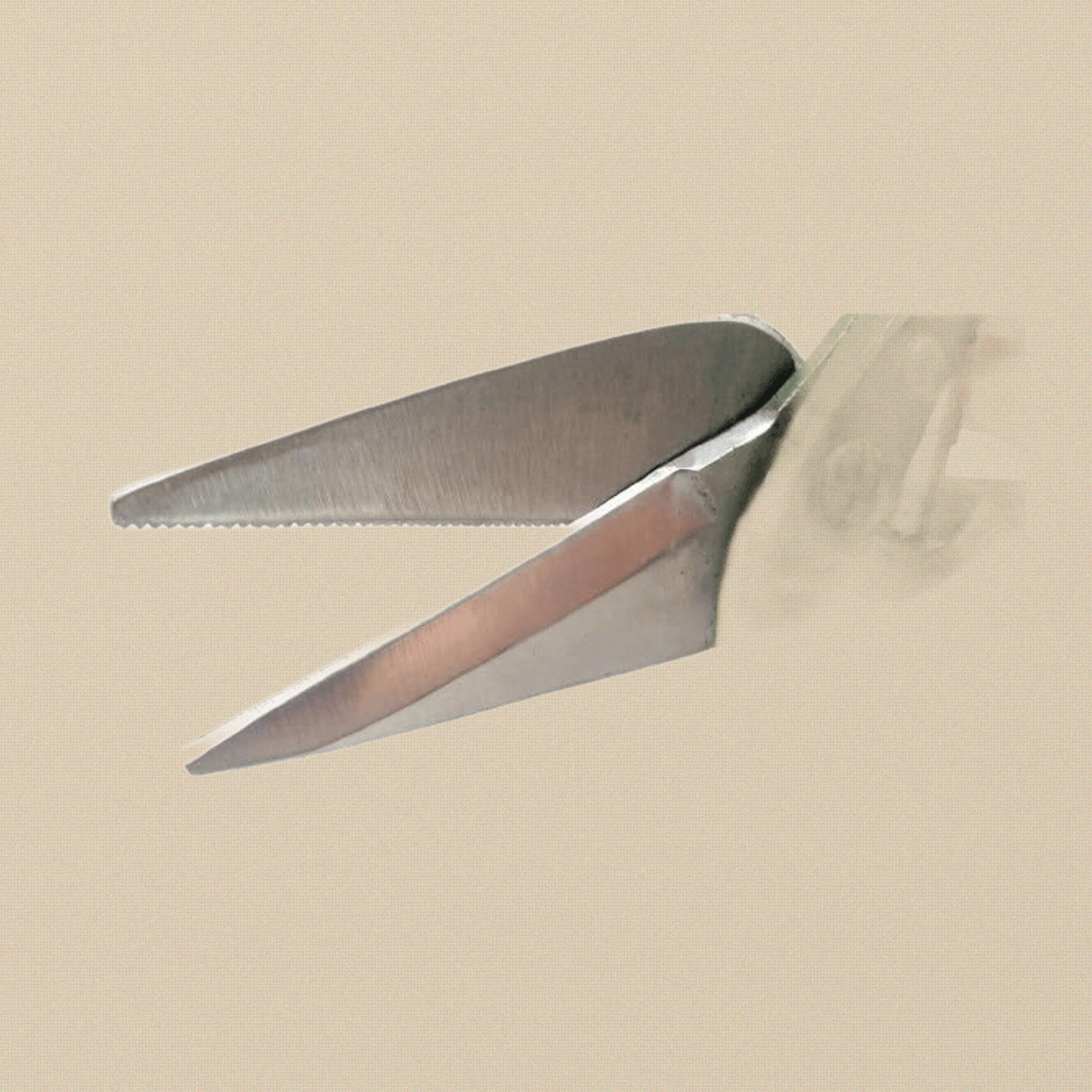 Professional Sheep Hoof Trimming Scissors, Green Steel Serrated Blades, Veterinary Foot Rot Shears for Livestock Care | Farrier & Veterinary Tools | Toolsmith Ltd UK