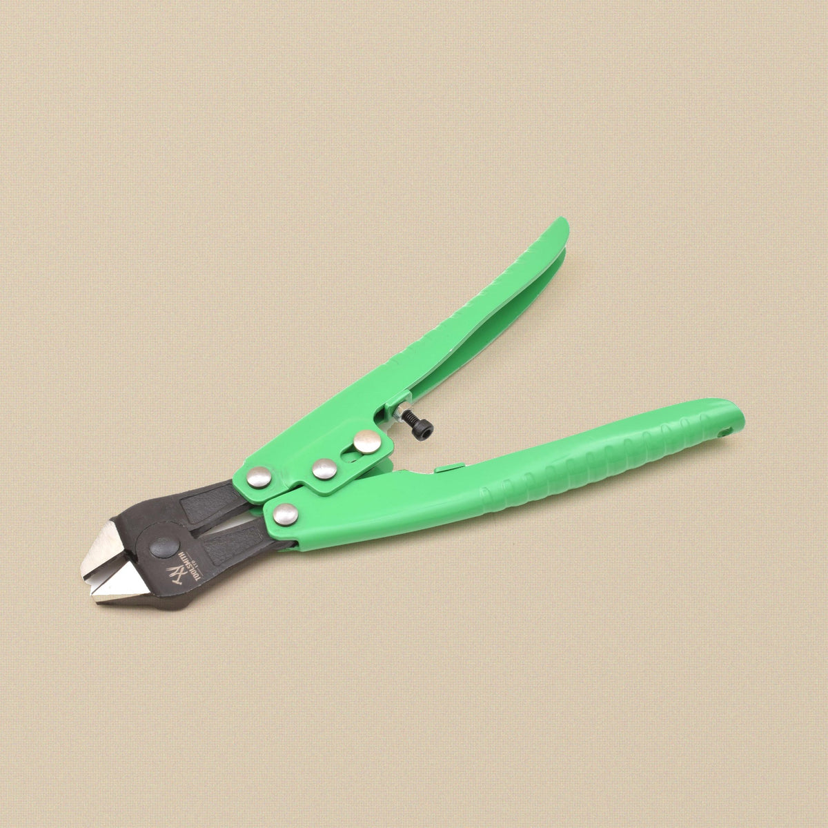 Heavy duty cable cutters with green grips, 200 mm