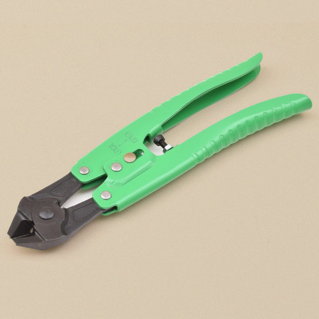 Cable cutters closed, jaws to the front
