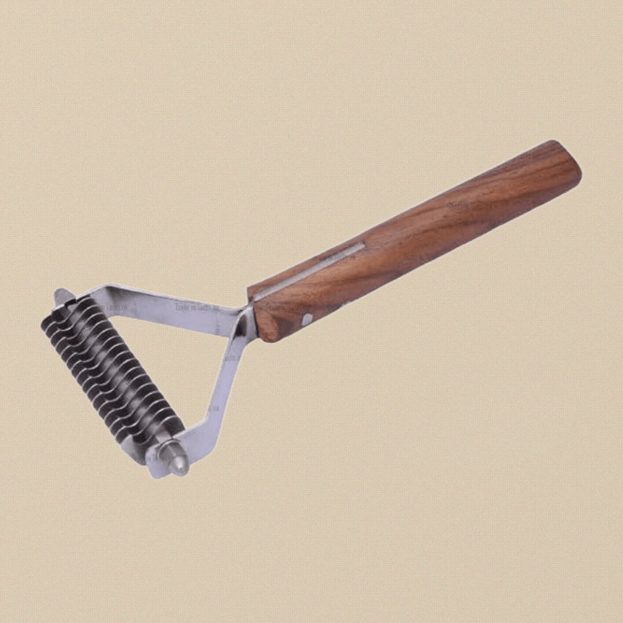 16 Blade Pet Grooming Undercoat Rake, Stripper Tool With Wooden Handle for Dogs and Cats, Metal Deshedding Brush/ Comb | Pet Grooming Tools | Toolsmith Ltd UK