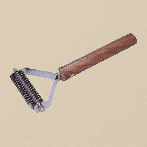 16 Blade Pet Grooming Undercoat Rake, Stripper Tool With Wooden Handle for Dogs and Cats, Metal Deshedding Brush/ Comb | Pet Grooming Tools | Toolsmith Ltd UK