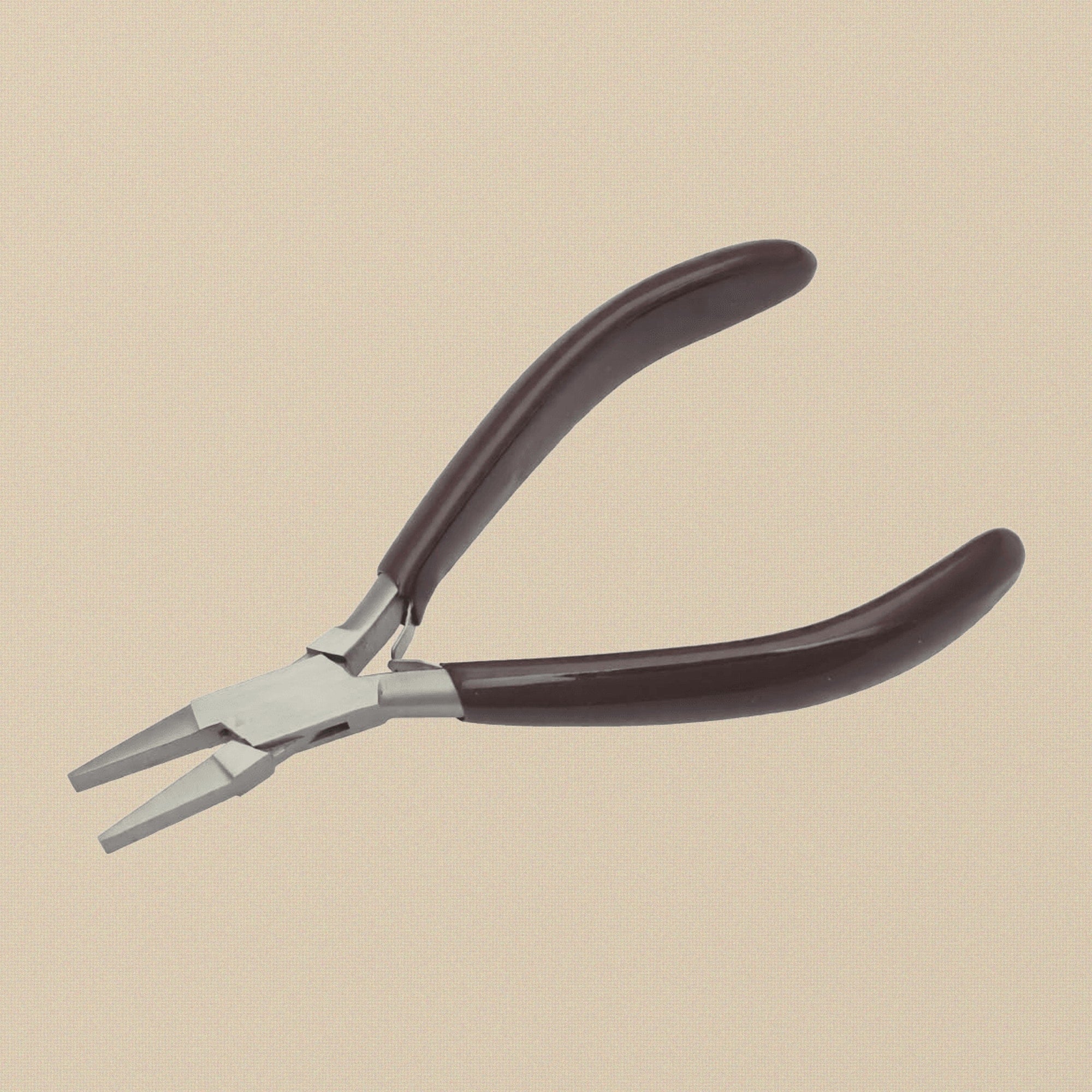 Ergonomic Comfort Flat Nose Pliers, 5.5 Inch, Stainless Steel with PVC Grips for Jewellery Crafts Making and Hobby | Jewellery Making Tools | Toolsmith Ltd UK