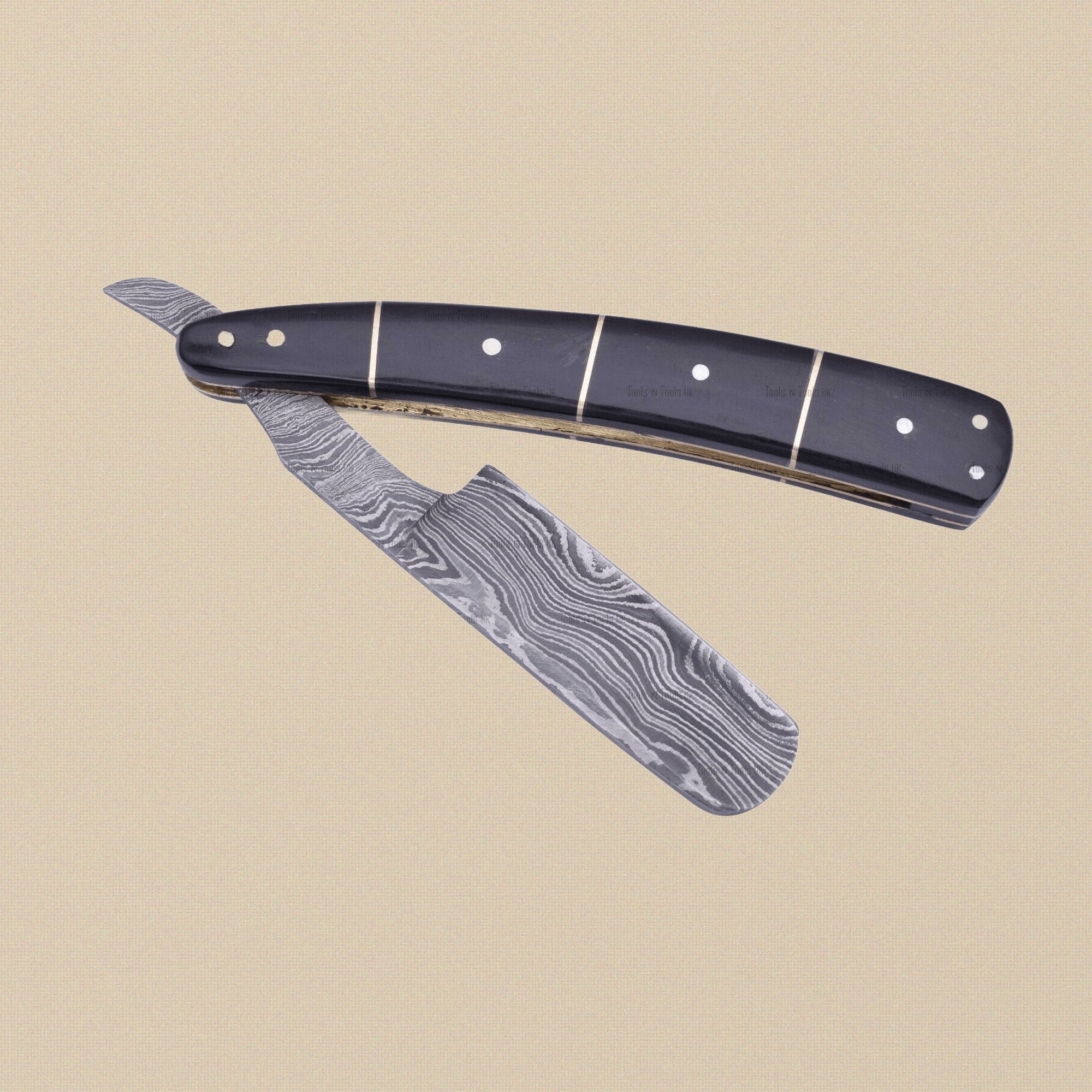 Damascus Steel Straight Razor, 70mm Blade, with Bull Horn Handle | Straight Razor | Toolsmith Ltd UK
