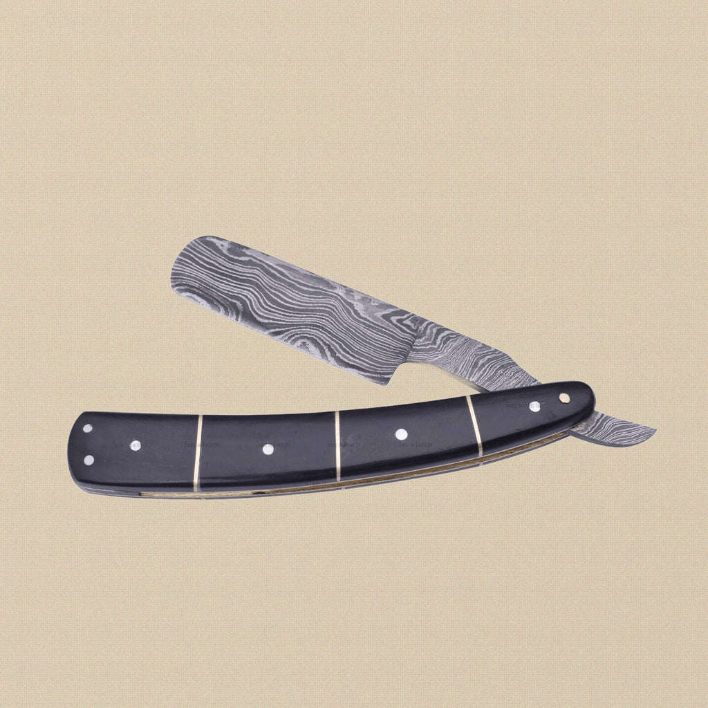 Damascus Steel Straight Razor, 70mm Blade, with Bull Horn Handle | Straight Razor | Toolsmith Ltd UK
