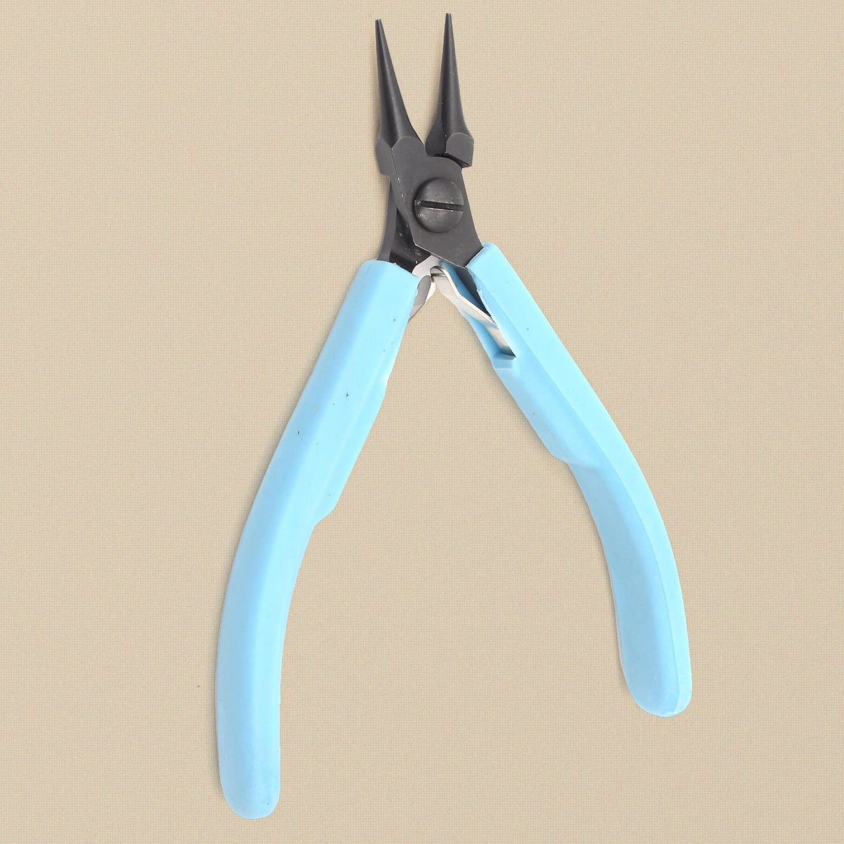 Economy round nose pliers standing, jaws upward