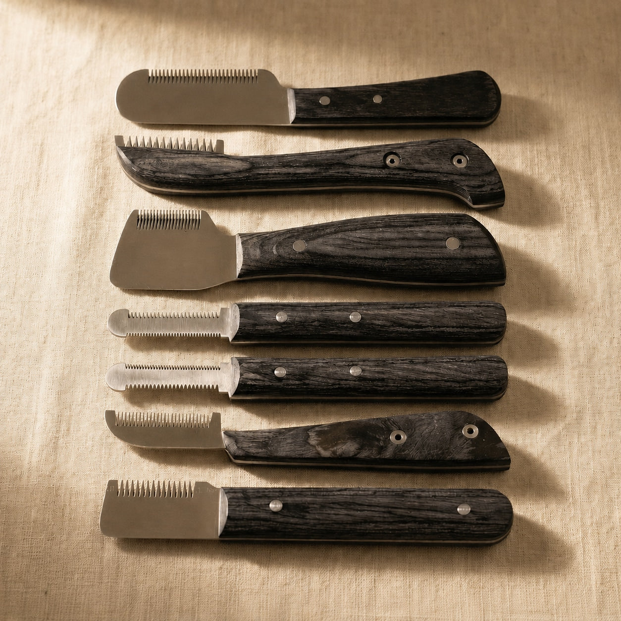 Black Colour 6-Piece Pets Grooming Stripping Knife Set, Brush/ Combs with Wooden Storage Box for Dogs and Cats, Right-Handed Design | Pet Grooming Tools | Toolsmith Ltd UK
