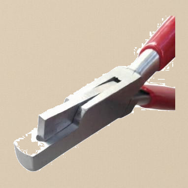 Close-up of the 3mm notching jaw