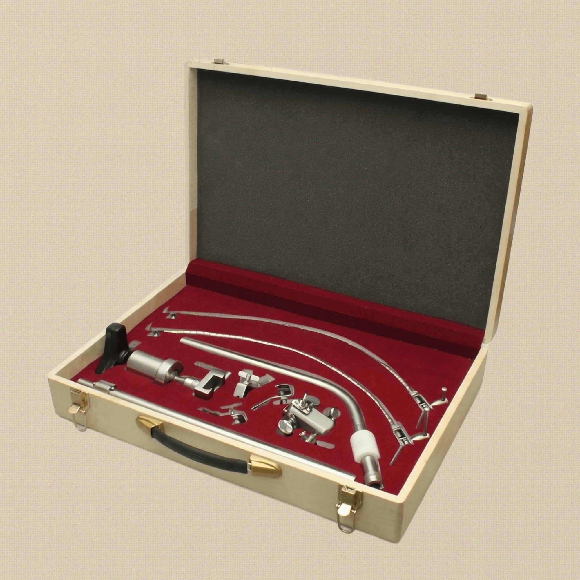 Close-up of the flexible arm and clamp mechanism of the Leyla retractor.