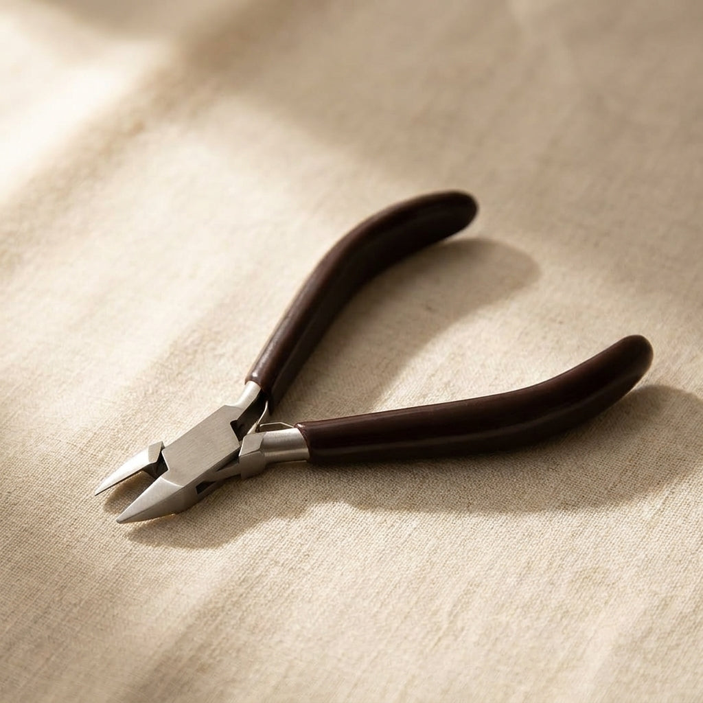 Ergonomic Comfort Semi Flush Cutter Pliers, 5.5 Inch, Stainless Steel with PVC Grips for Jewellery Crafts Making and Hobby | Jewellery Making Tools | Toolsmith Ltd UK