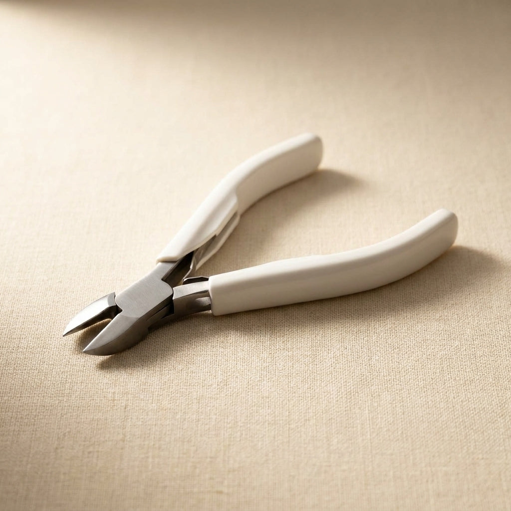 Diagonal Cutter Pliers, 120mm, White Molded Handles, Jewellery Making, Hobby Wire Work | Jewellery Making Tools | Toolsmith Ltd UK