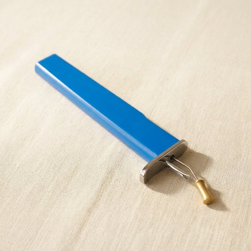 Blue Beading Knotting Tool, Professional Jewellery Knotter for Consistent Knots with Beads | Jewellery Making Tools | Toolsmith Ltd UK