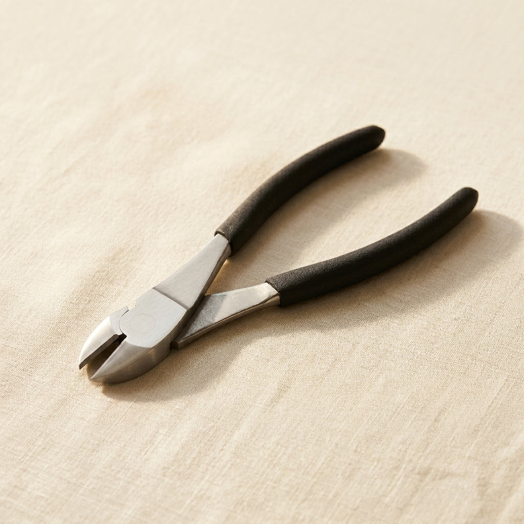 Heavy Duty Diagonal Side Cutters, 8-Inch Stainless Steel Pliers with Carbide Jaws/ Tips, Foam Grips, Pin and Wire Cutting Tool for Jewellery Making and Crafts | Jewellery Making Tools | Toolsmith Ltd UK